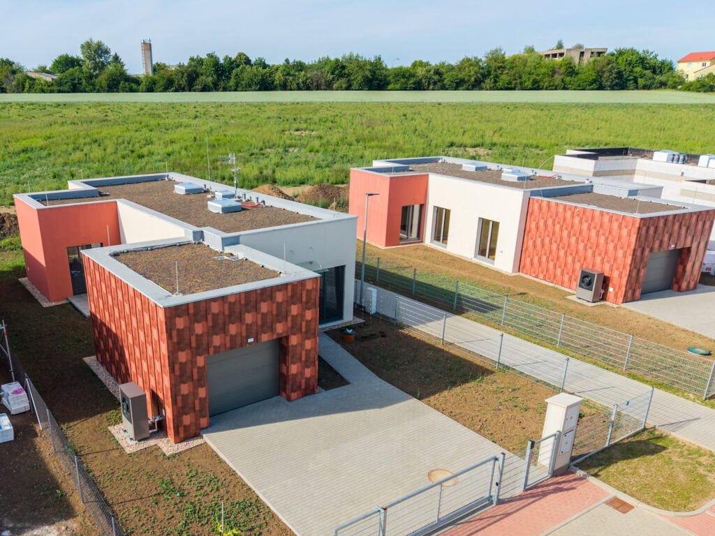 Bungalovy 4+kk se zahradou a garáží v Horních Počernicích