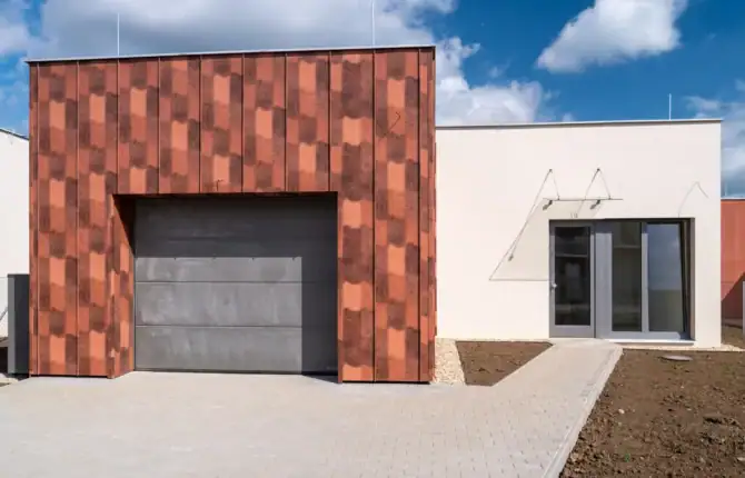Dokončený bungalov 4+kk s garáží v Horních Počernicích